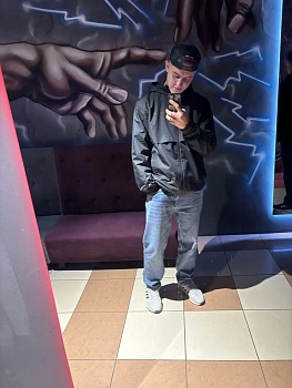 Максим Казбеков 