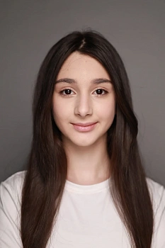 Бабаева Лаура 
