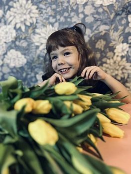 Попова София