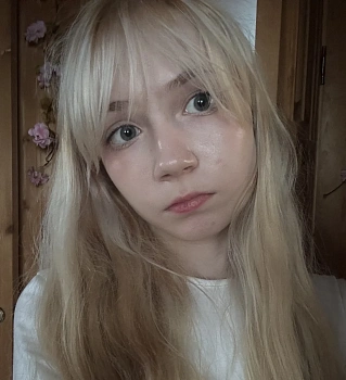 Хлопова Юля