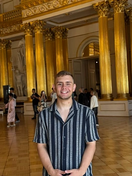 АЛЕКСАНДР КОНСТАНТИНОВИЧ ХВОСТИКОВ