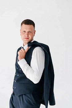 Обручников Максим