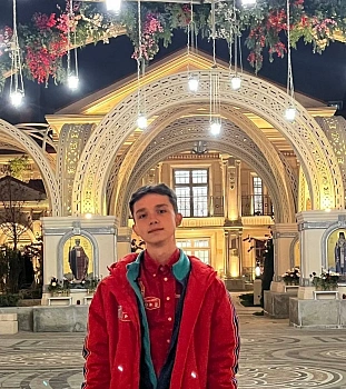 Белозерцев Артем 