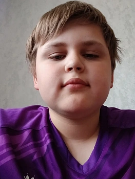 Ивахненко Лев