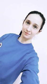 Яна Серкова