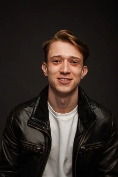 Плешаков Сергей