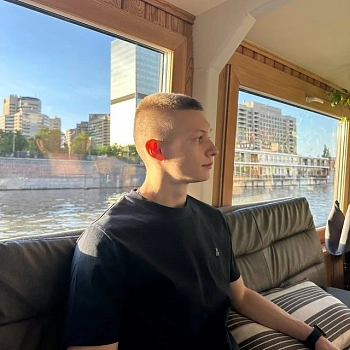 Кустов Артём