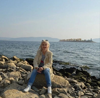 Алёна Еленцова
