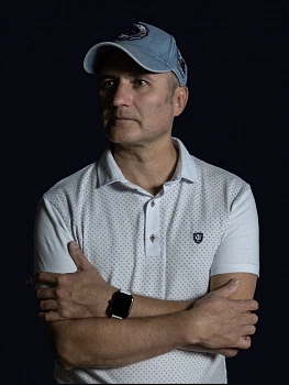 Лев Андреев