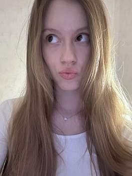 Рыбакова  Вика 