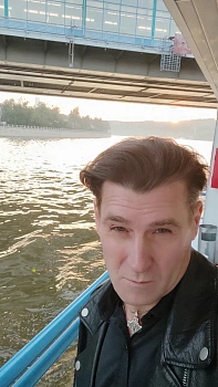 не указано