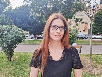 ANNA MAKARENKO
