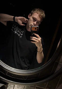 Лебедев Ростислав 
