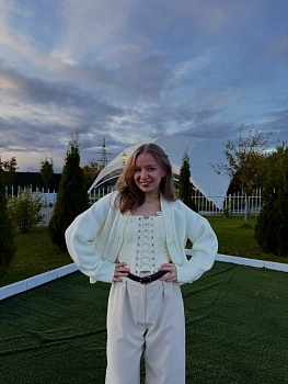 Петакова Анна