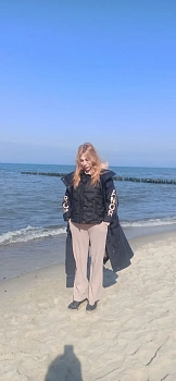 не указано