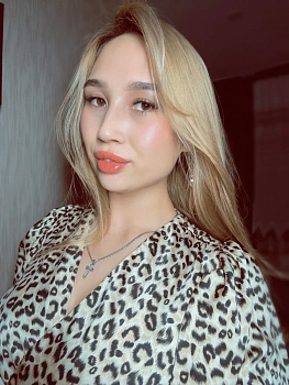 Ливак Александра 