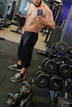 Алиев Руслан 