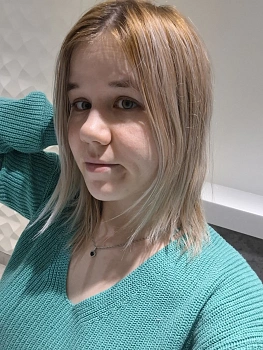 Попова Полина