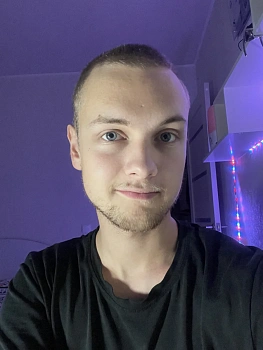 Антон Кузнецов 