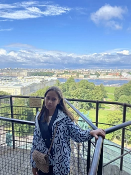 Адамова Софья