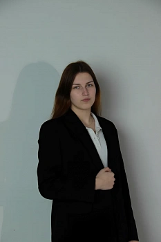 Смирнова Карина 